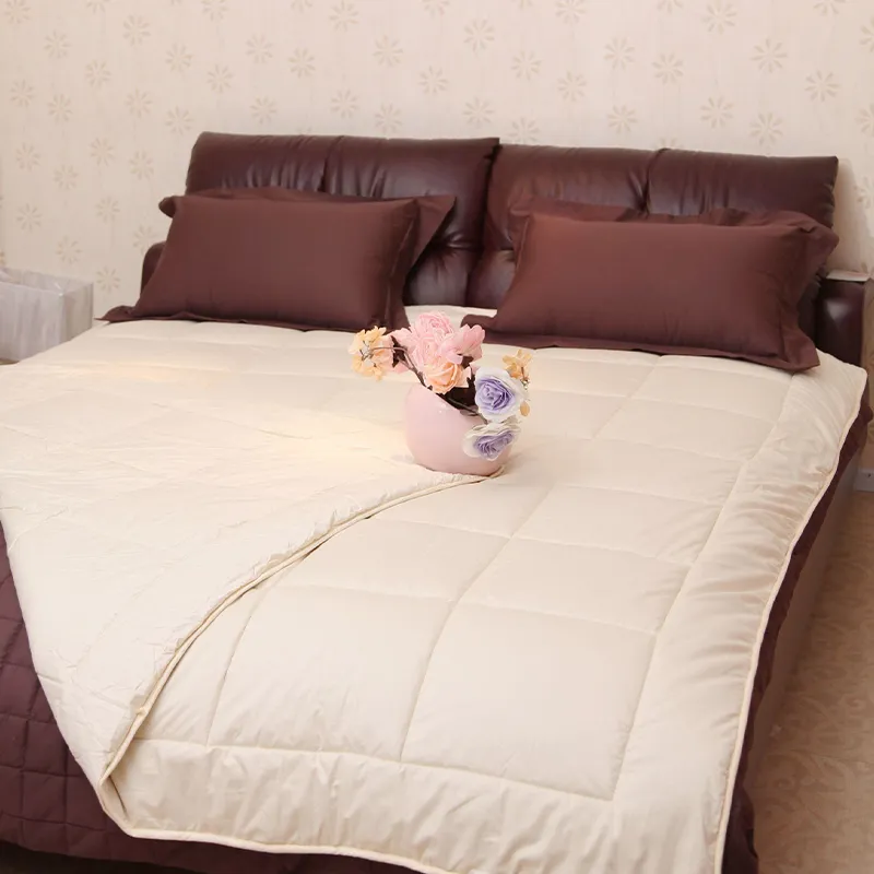 Одеяло из верблюжьего пуха (3)